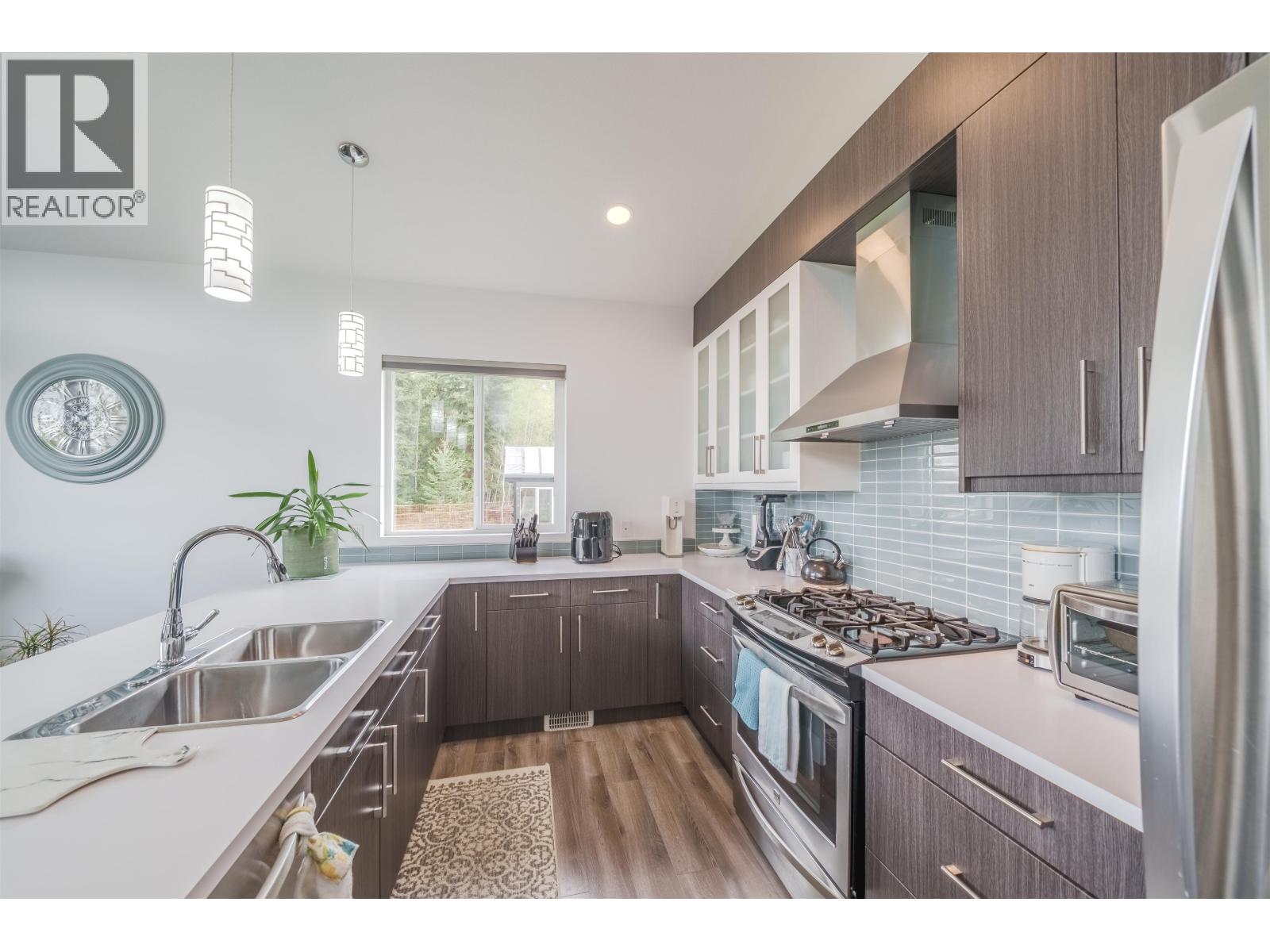 6199 HUNT ROAD - 9