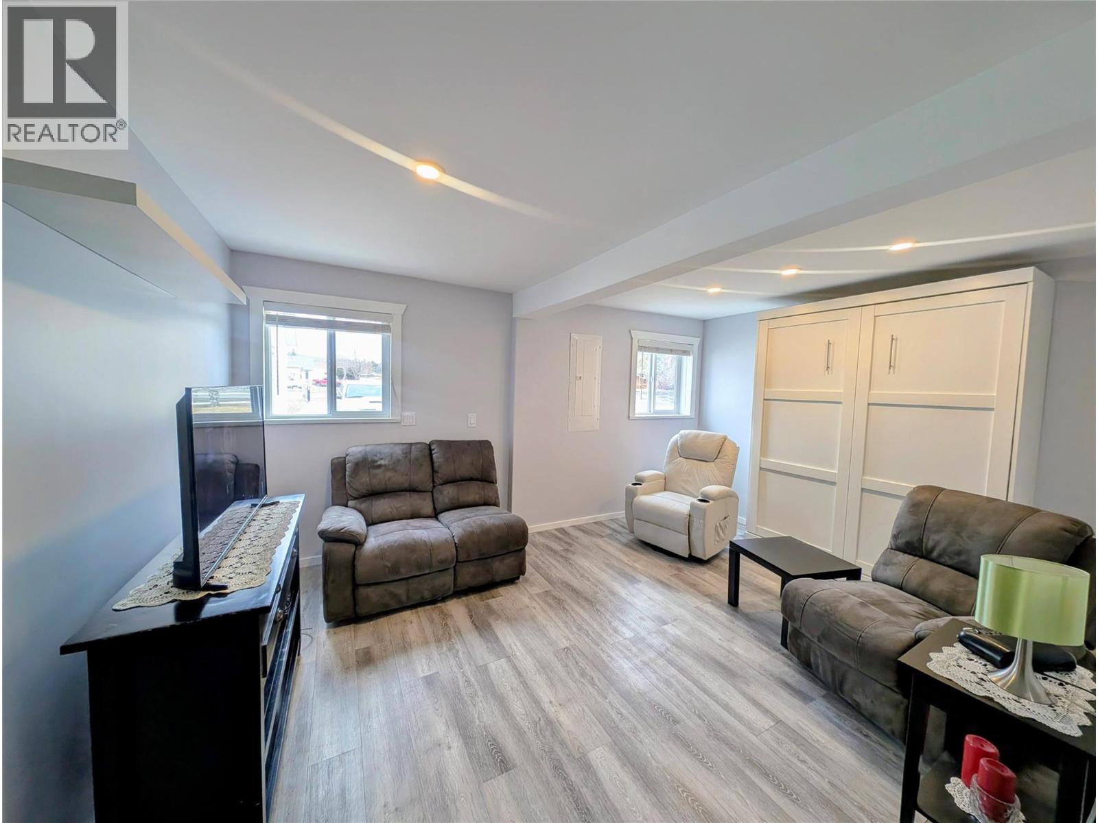 448 Dodding Avenue, Merritt