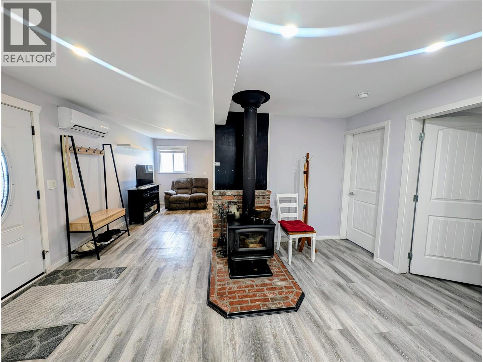 448 Dodding Avenue, Merritt