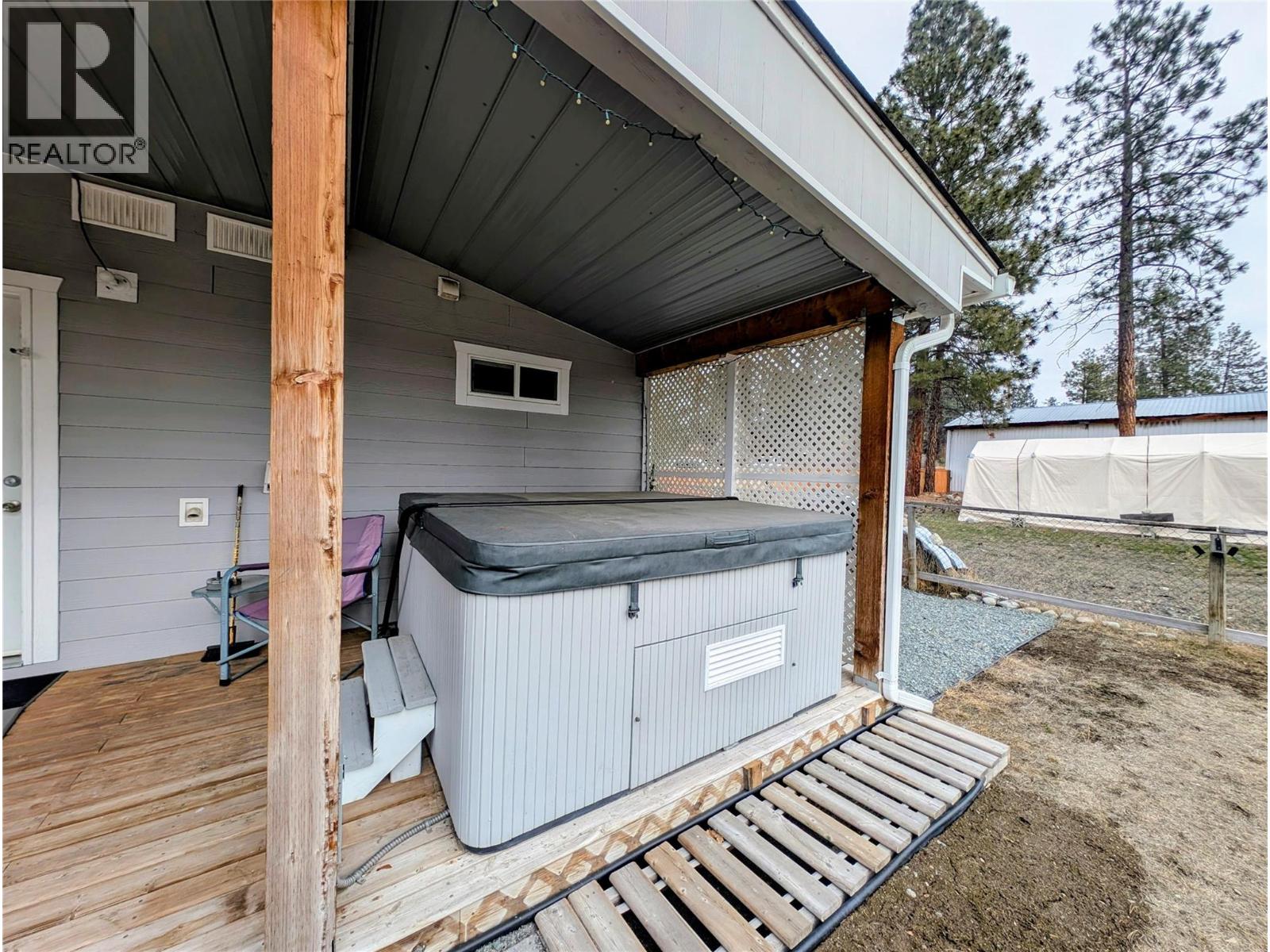 448 Dodding Avenue, Merritt