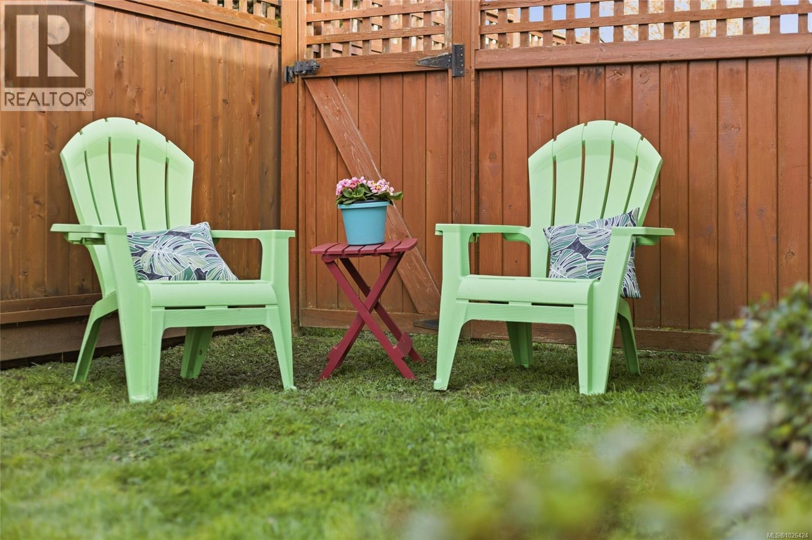 11 10055 Fifth St, Sidney