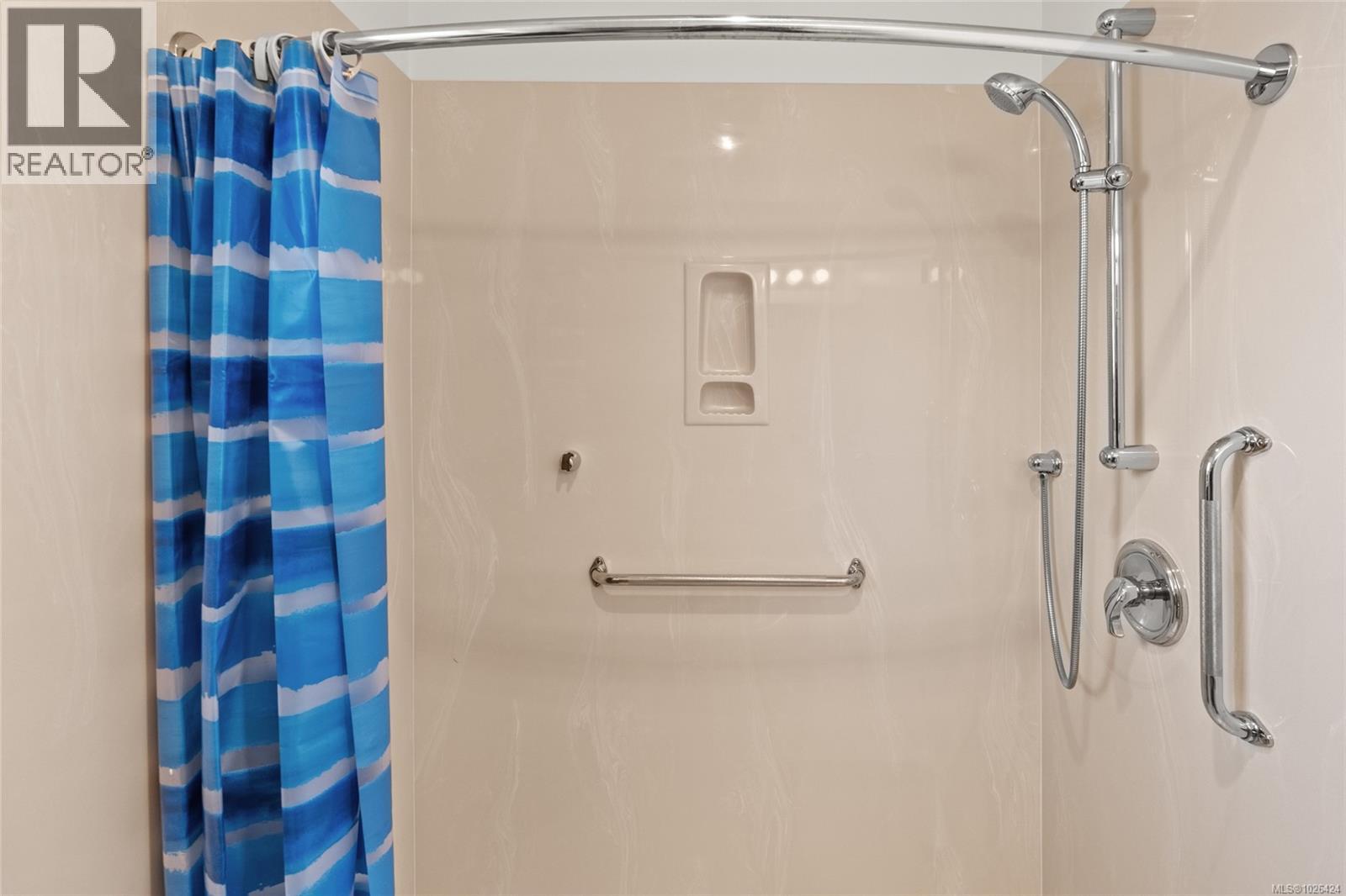 11 10055 Fifth St, Sidney