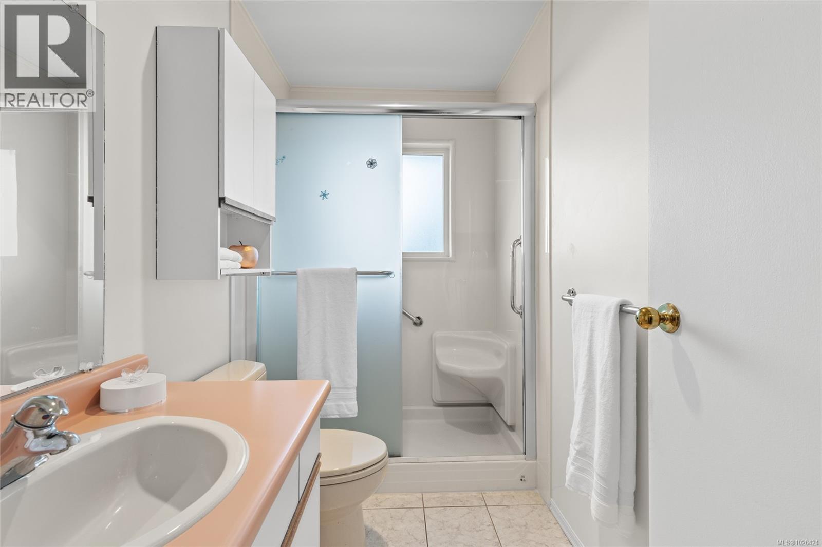 11 10055 Fifth St, Sidney