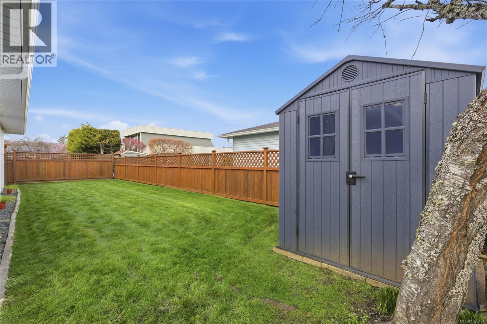 11 10055 Fifth St, Sidney