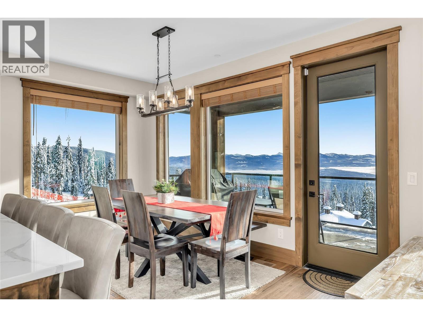 550 Feathertop Way, Big White