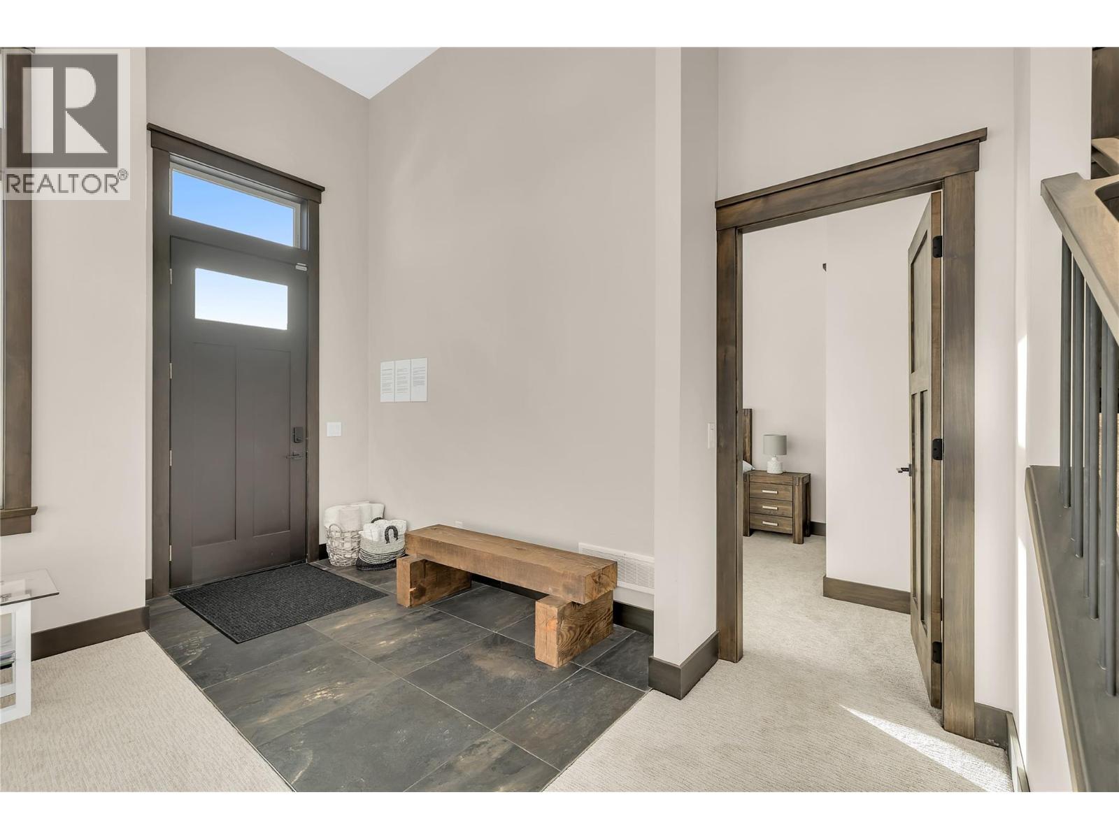 550 Feathertop Way, Big White