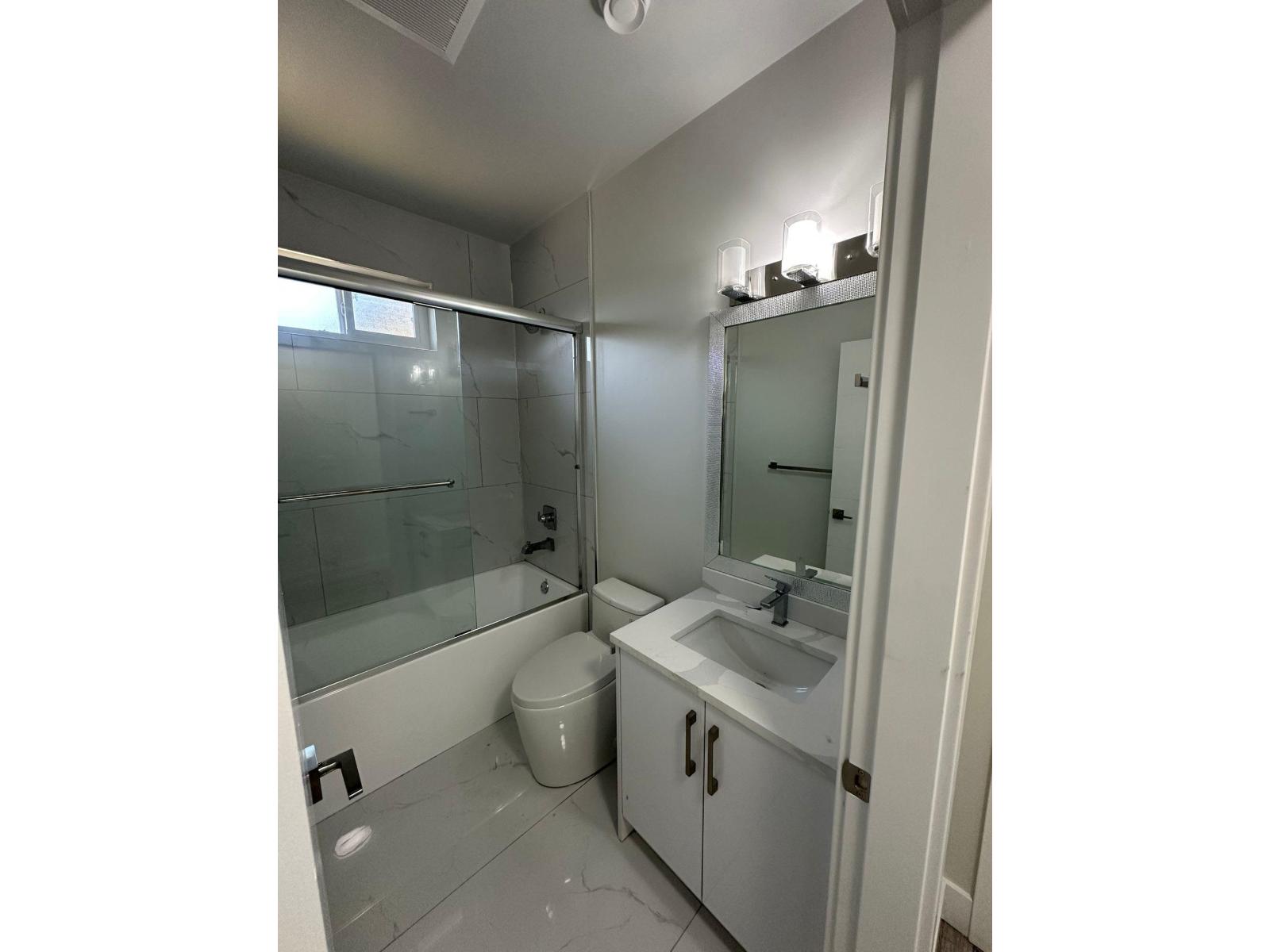 32651 CUNNINGHAM AVENUE, Mission