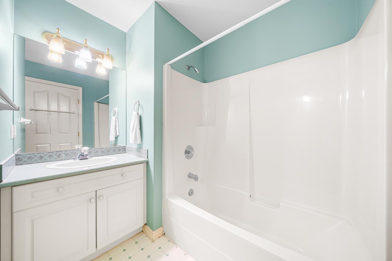 2789 CRANLEY DRIVE, Surrey