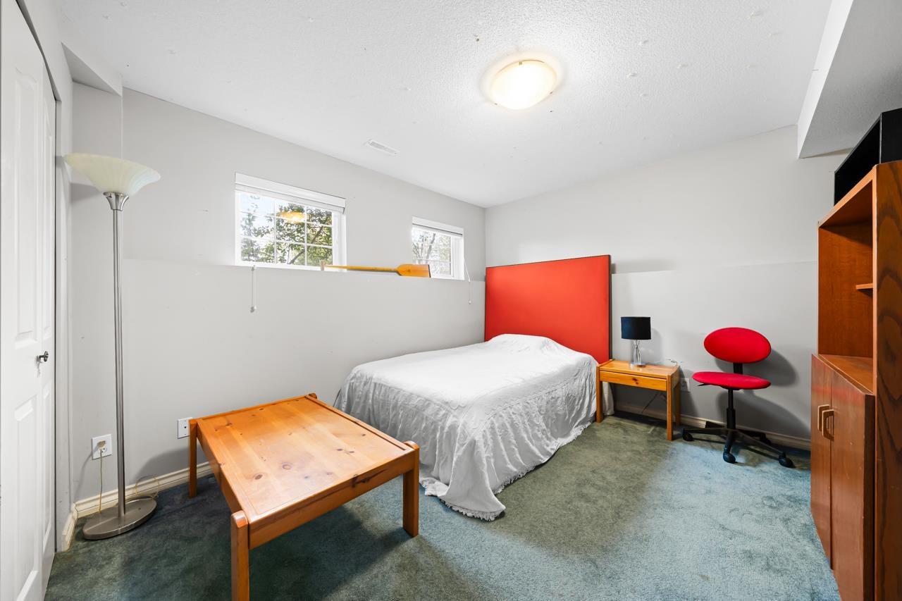 2789 CRANLEY DRIVE, Surrey