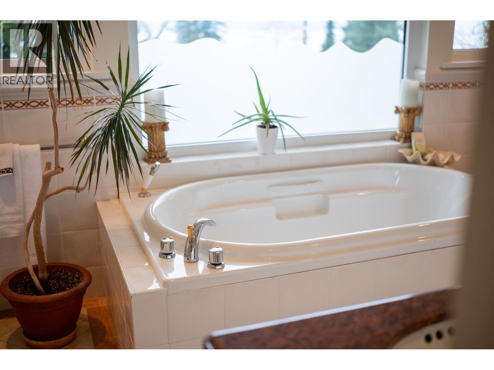 2635 ROSEBERY AVENUE, West Vancouver