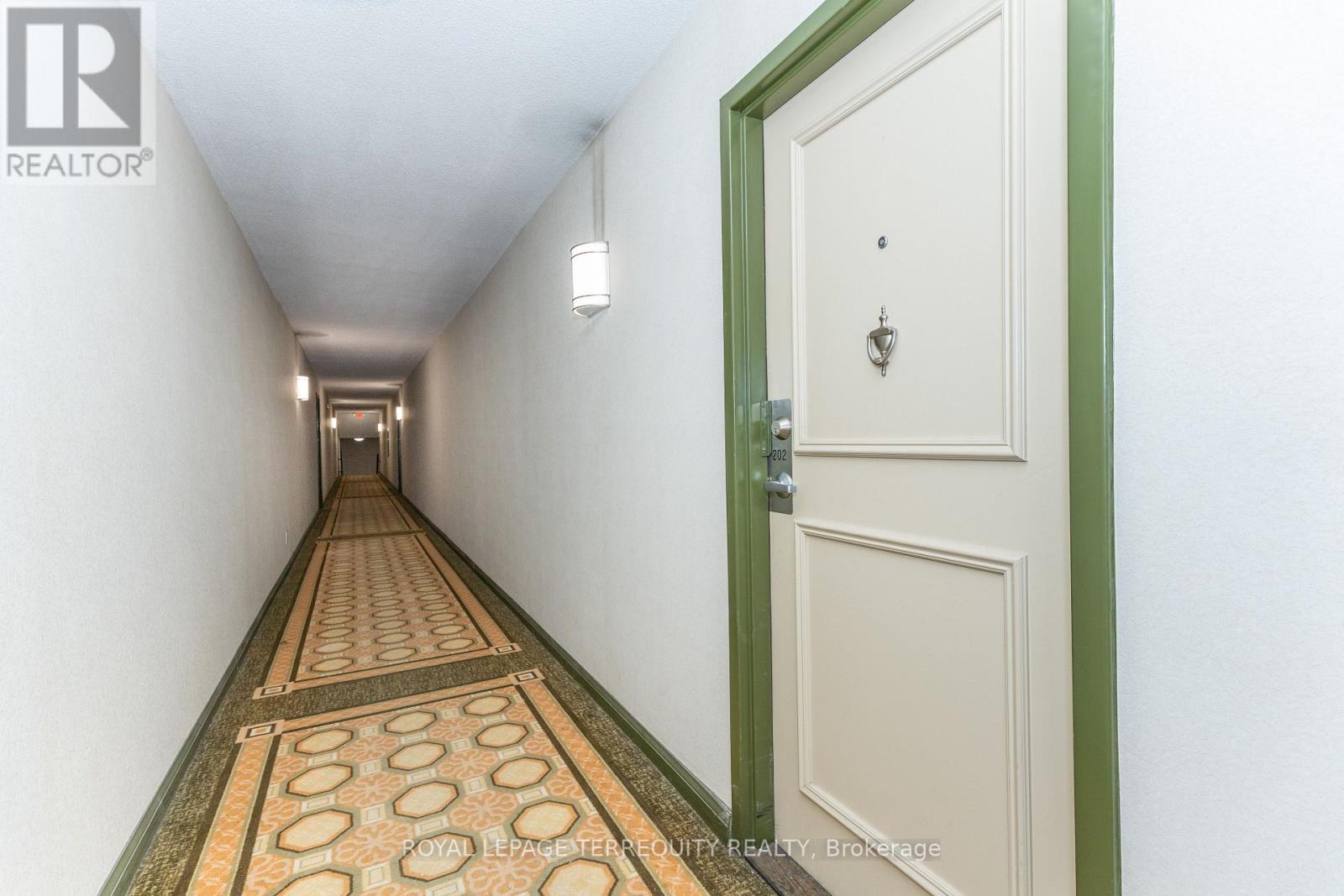 202 - 30 SUNRISE AVENUE - Photo 5 of 44, Toronto (Victoria Village), Ontario