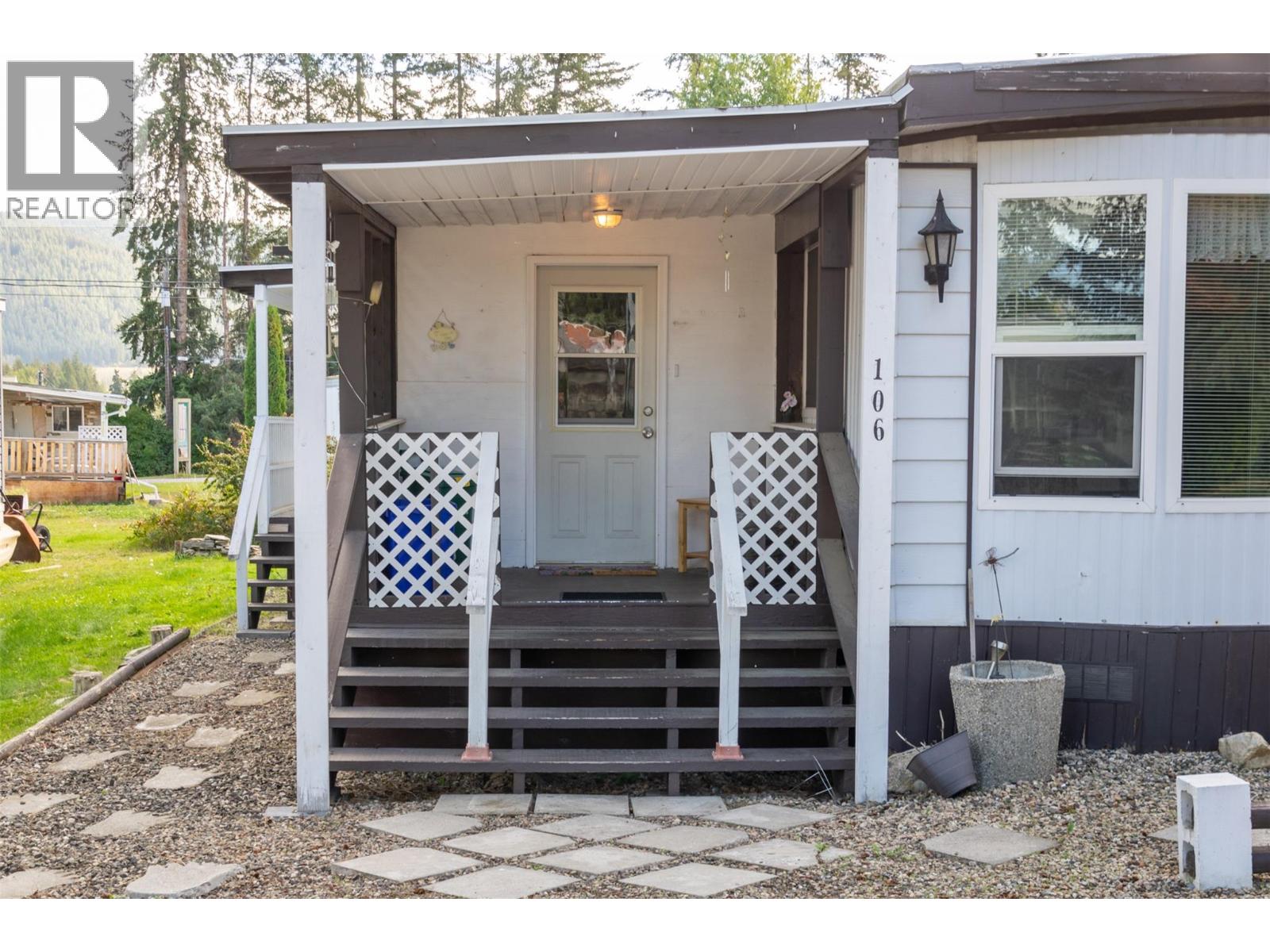 #106 3350 10 Avenue NE - 25