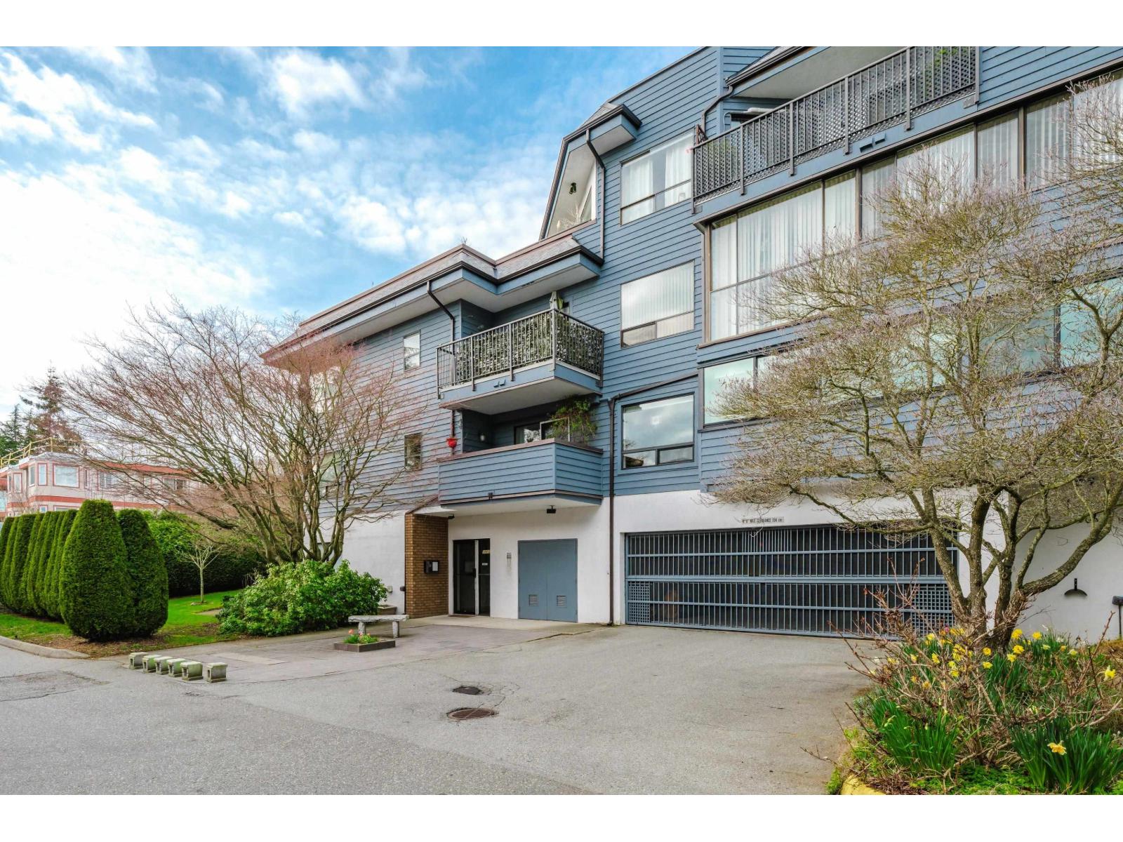 306 14950 THRIFT AVENUE, White Rock