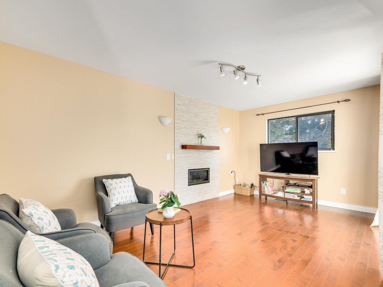 14084 17B AVENUE, Surrey