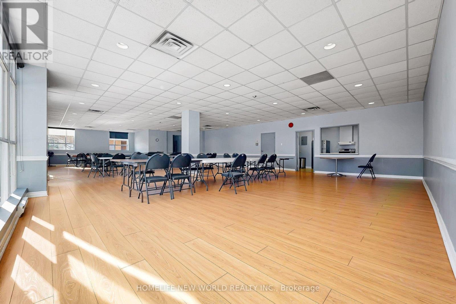 #712 1665 PICKERING PARKWAY - 33