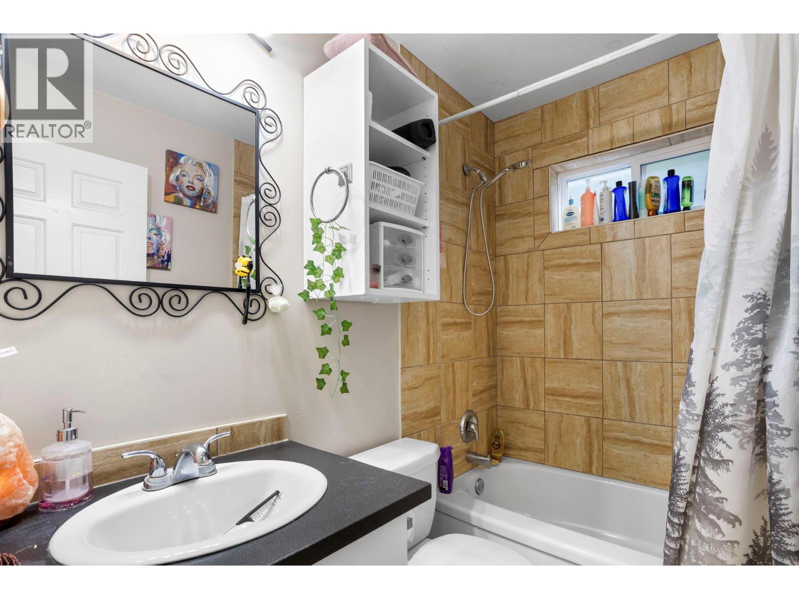 1690 Bann Street, Merritt