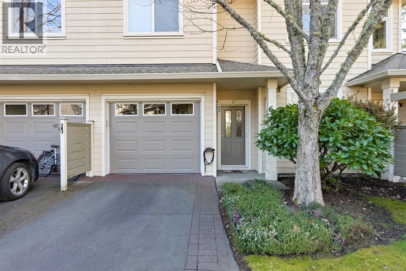 67 850 Parklands Dr, Esquimalt