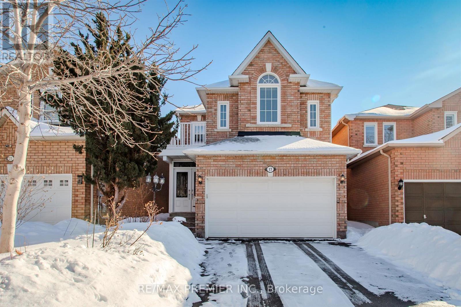 Listing photo of 17 VILLANDRY CRESCENT