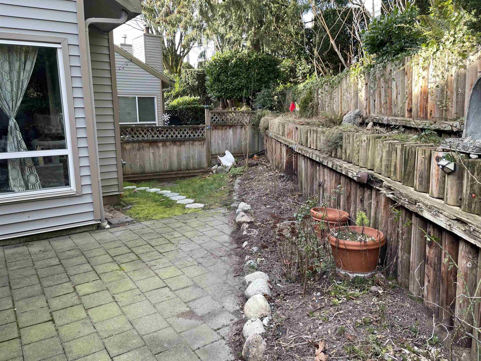 19205 FAIRWAY DRIVE, Surrey