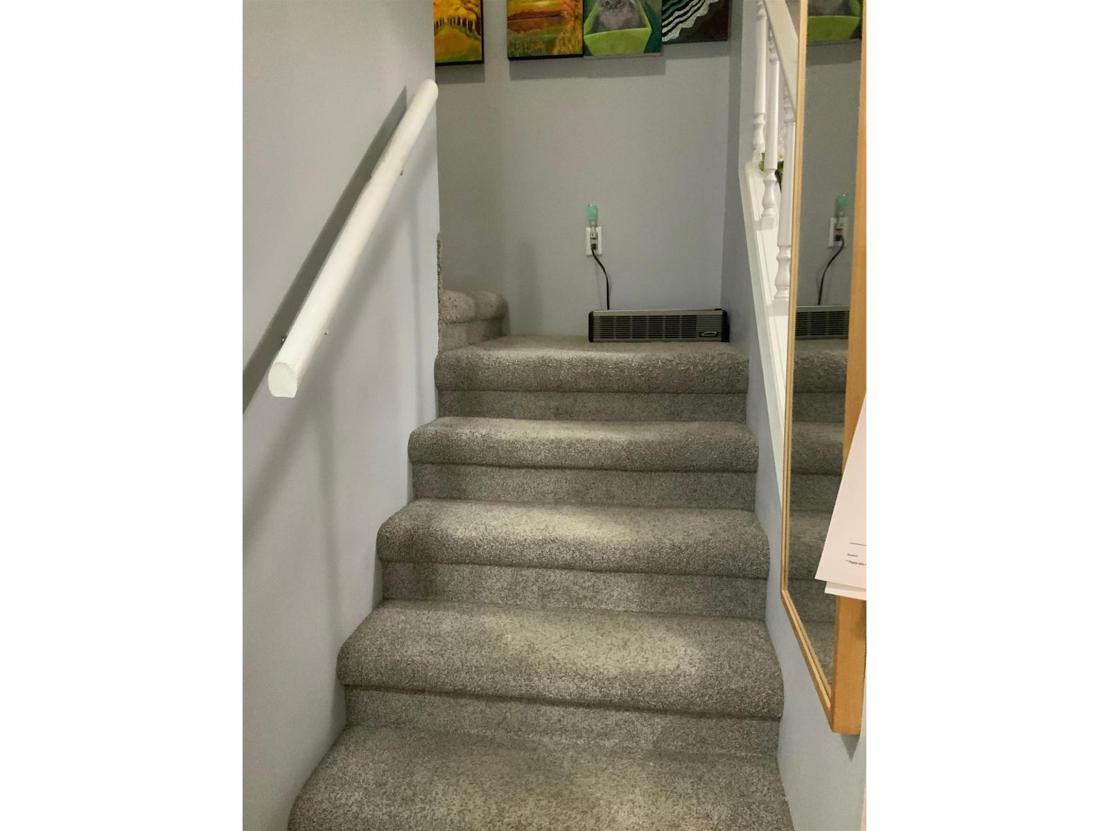 19205 FAIRWAY DRIVE, Surrey