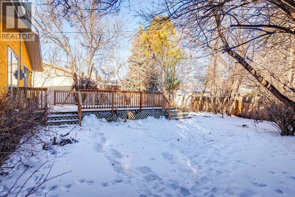 
          5432 Silverdale Drive Northwest
            <br/>
            <span>Calgary</span>
            , 
            <span>AB</span>
             <span>T3B3M8</span>
         - Photo 30