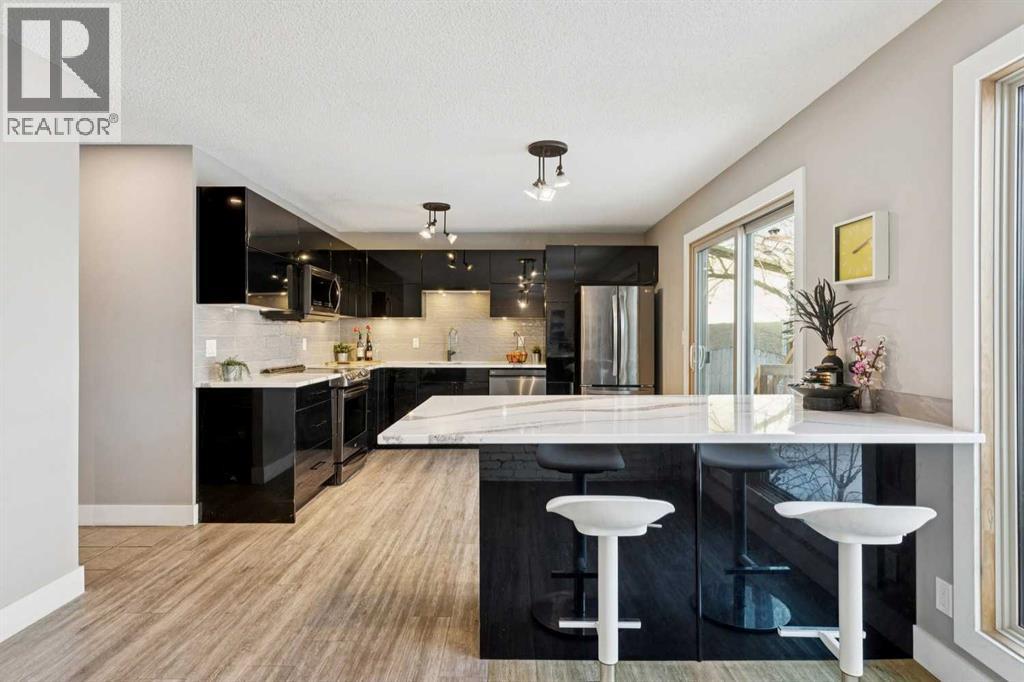 
          5432 Silverdale Drive Northwest
            <br/>
            <span>Calgary</span>
            , 
            <span>AB</span>
             <span>T3B3M8</span>
         - Photo 7