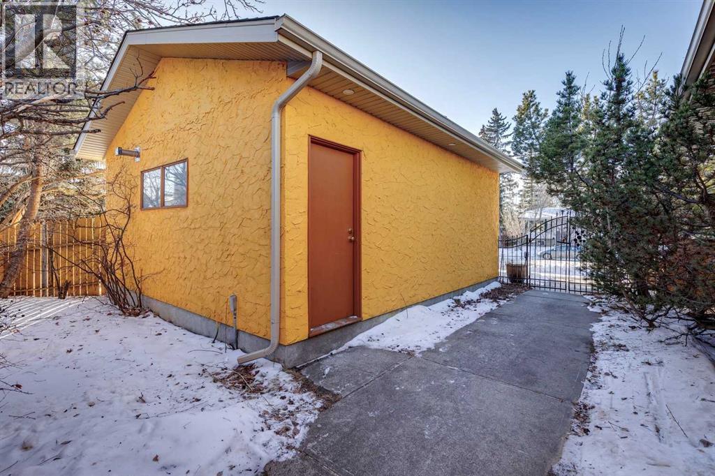 
          5432 Silverdale Drive Northwest
            <br/>
            <span>Calgary</span>
            , 
            <span>AB</span>
             <span>T3B3M8</span>
         - Photo 33