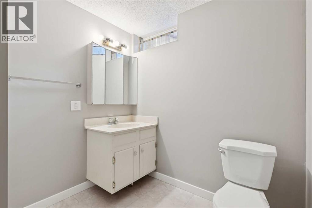 
          5432 Silverdale Drive Northwest
            <br/>
            <span>Calgary</span>
            , 
            <span>AB</span>
             <span>T3B3M8</span>
         - Photo 24