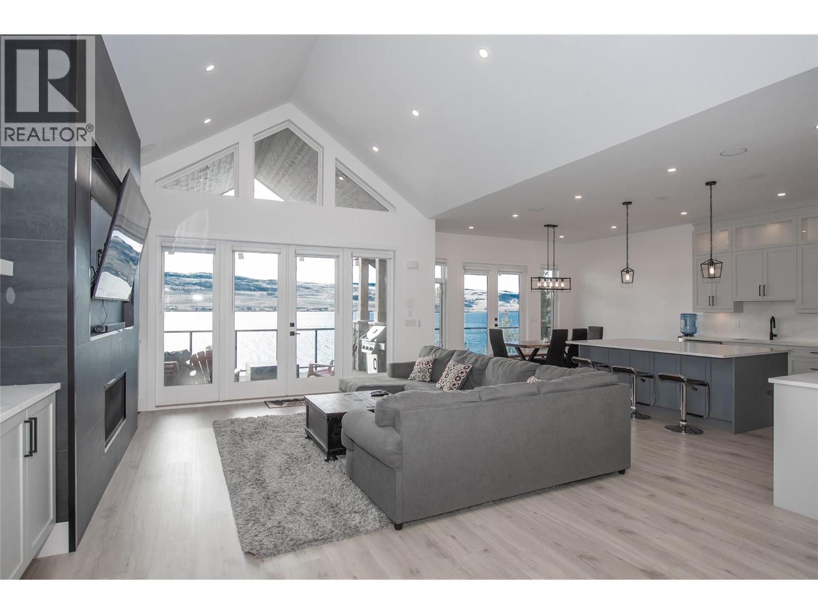 6472 Monck Park Road - 28