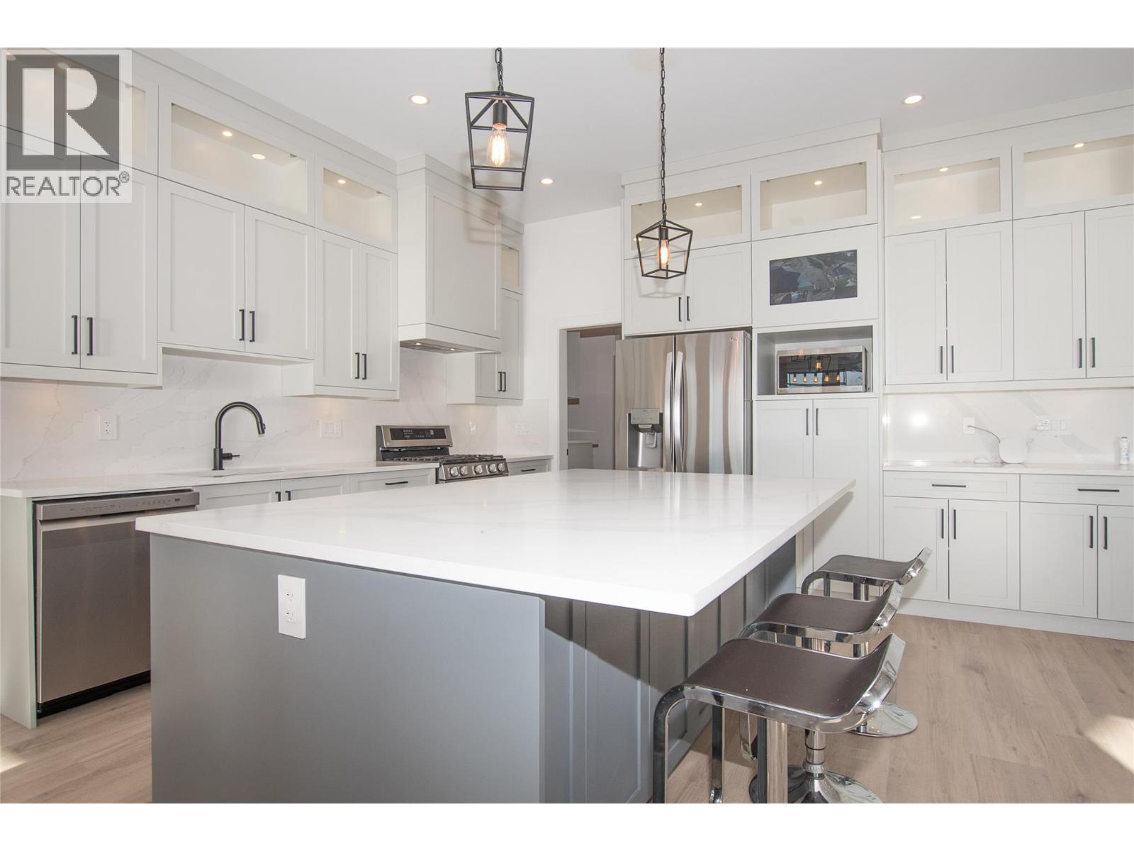 6472 Monck Park Road - 9