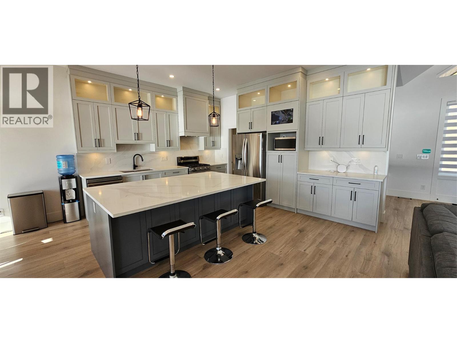 6472 Monck Park Road - Image 10