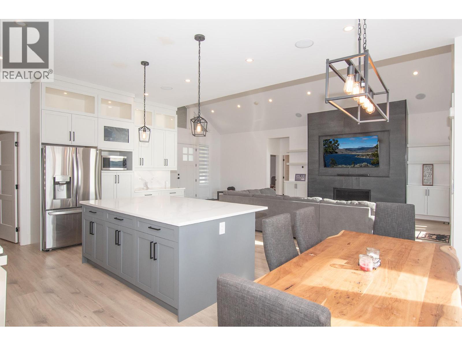 6472 Monck Park Road - 27
