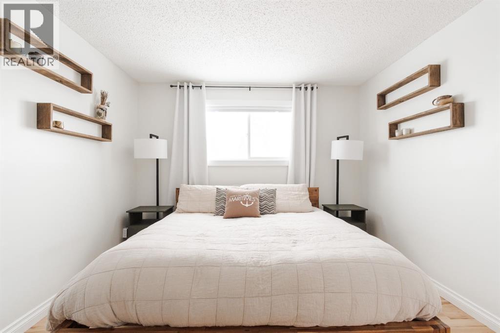 121 Hinge Road, Fort McMurray