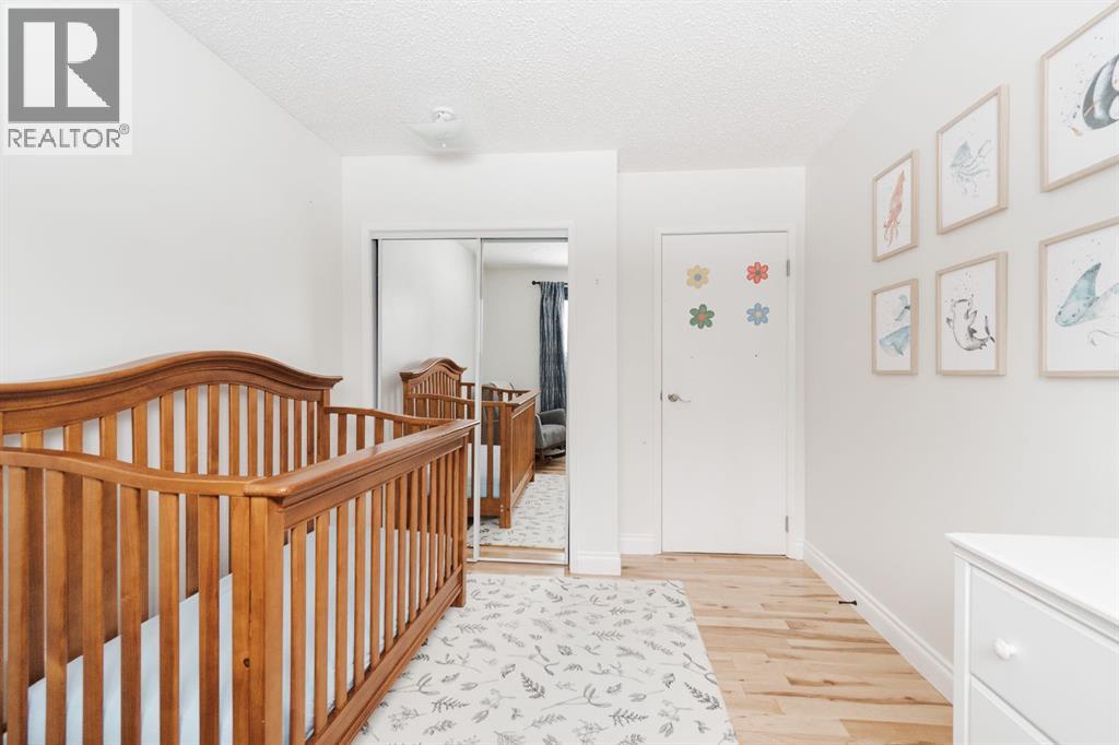 121 Hinge Road, Fort McMurray