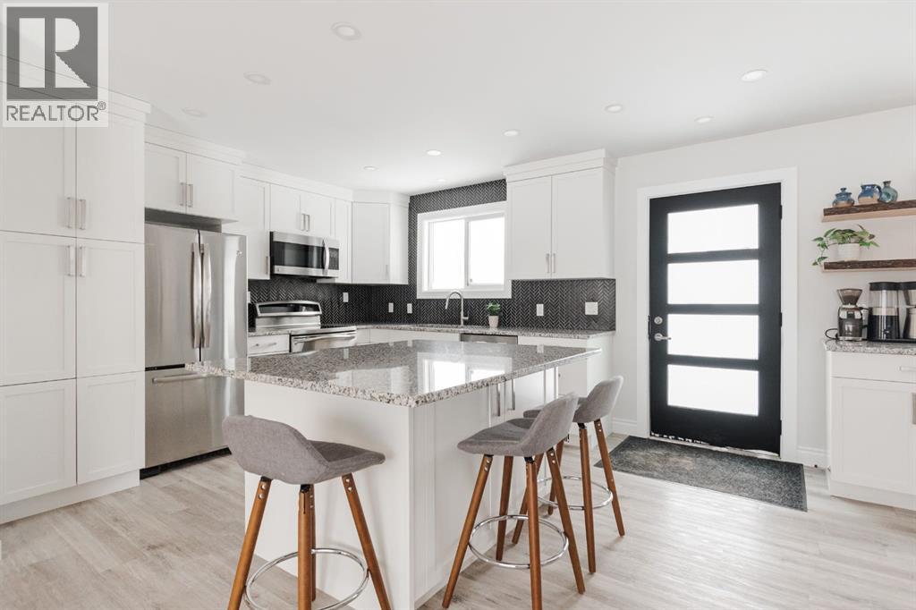 121 Hinge Road, Fort McMurray