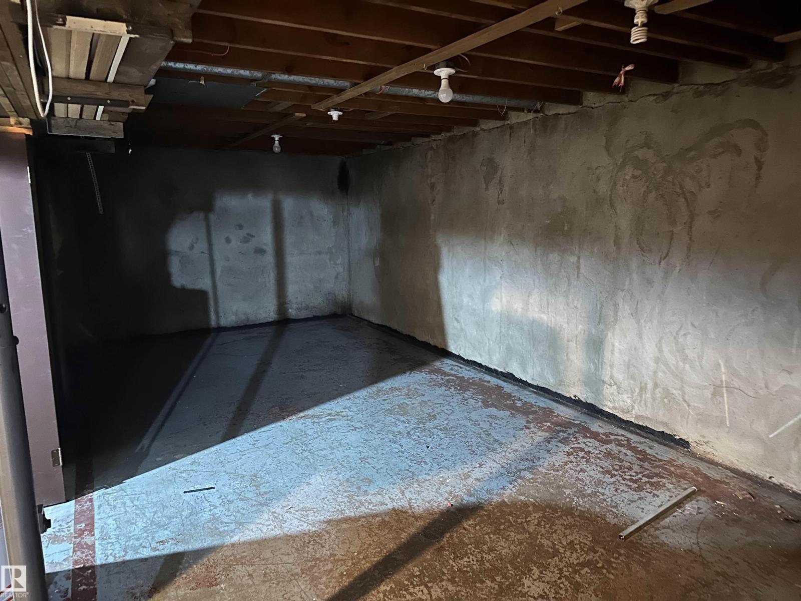 8 SHERIDAN DR, St. Albert