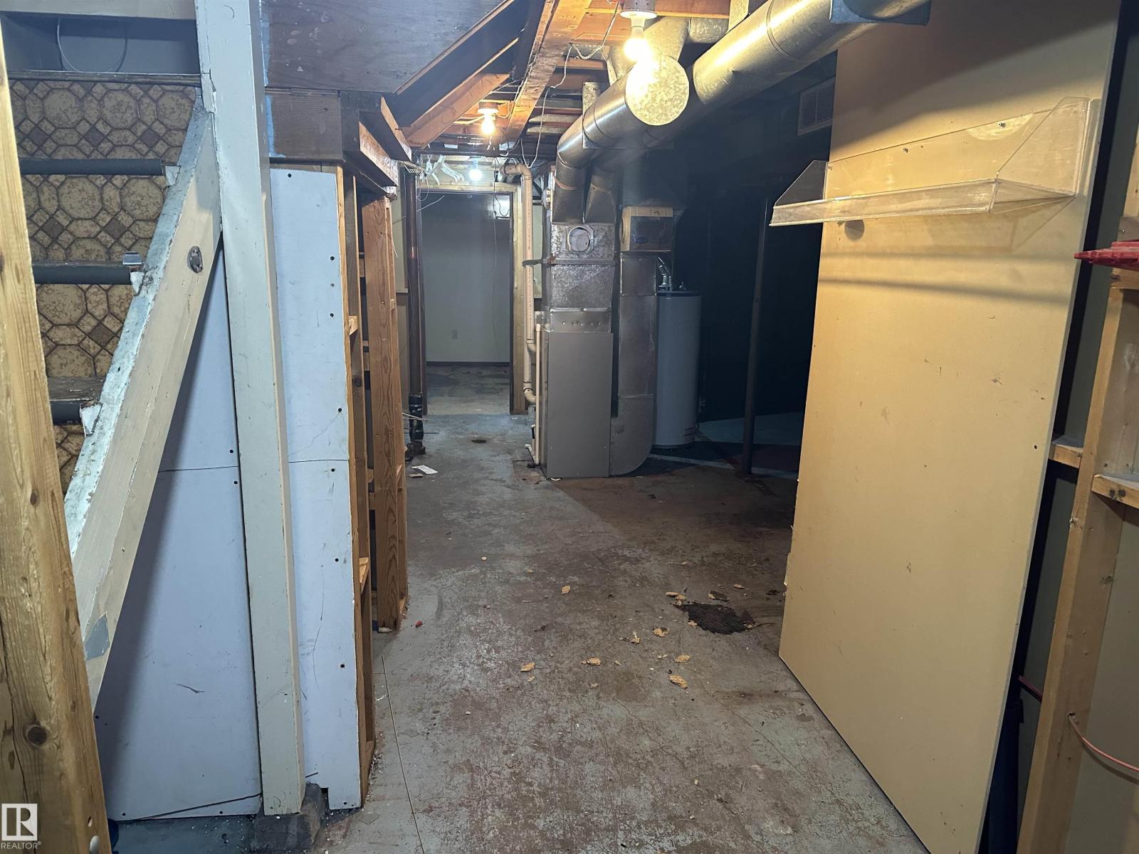 8 SHERIDAN DR, St. Albert