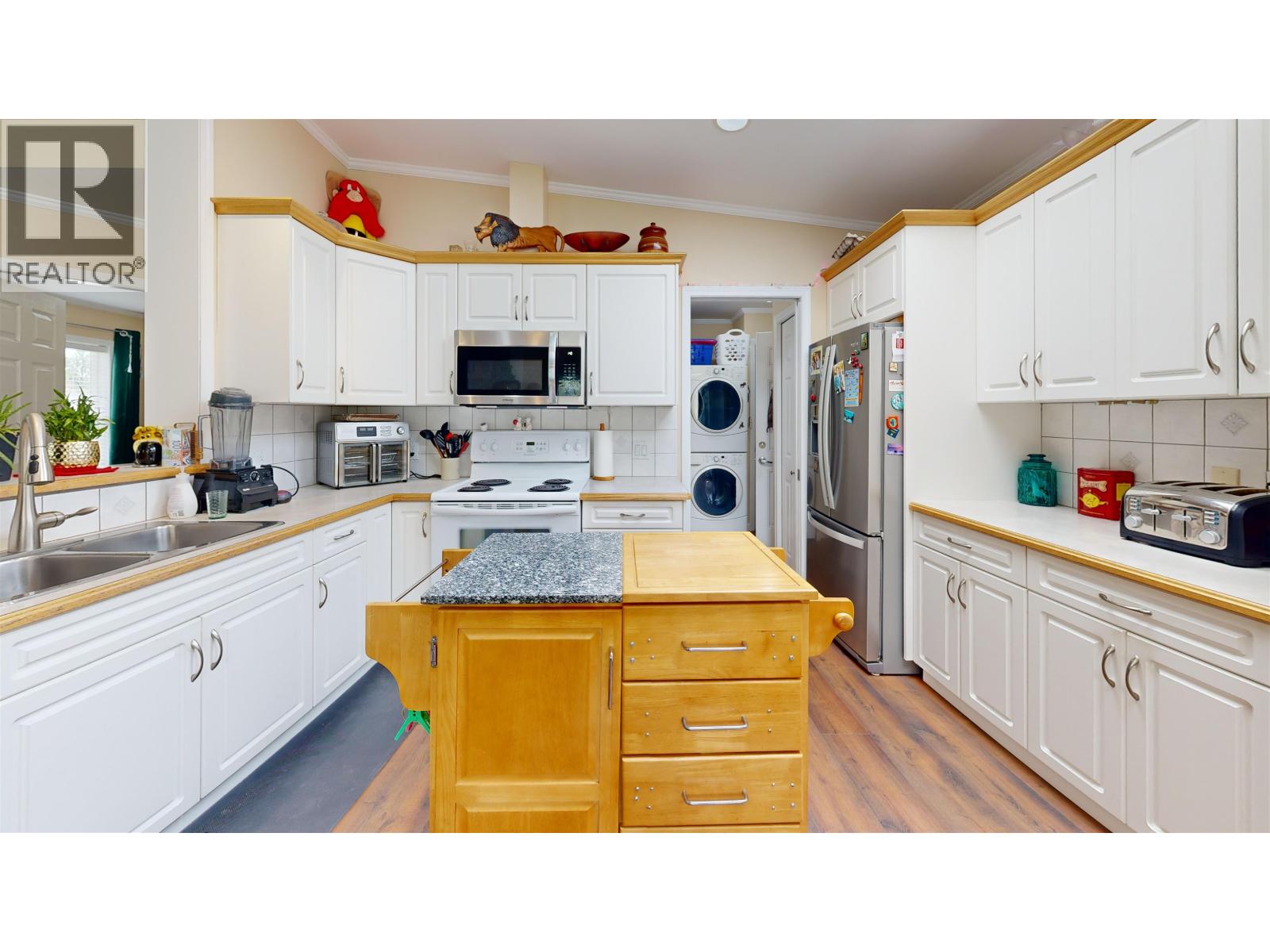 7028 N NETHERLAND ROAD, Lone Butte