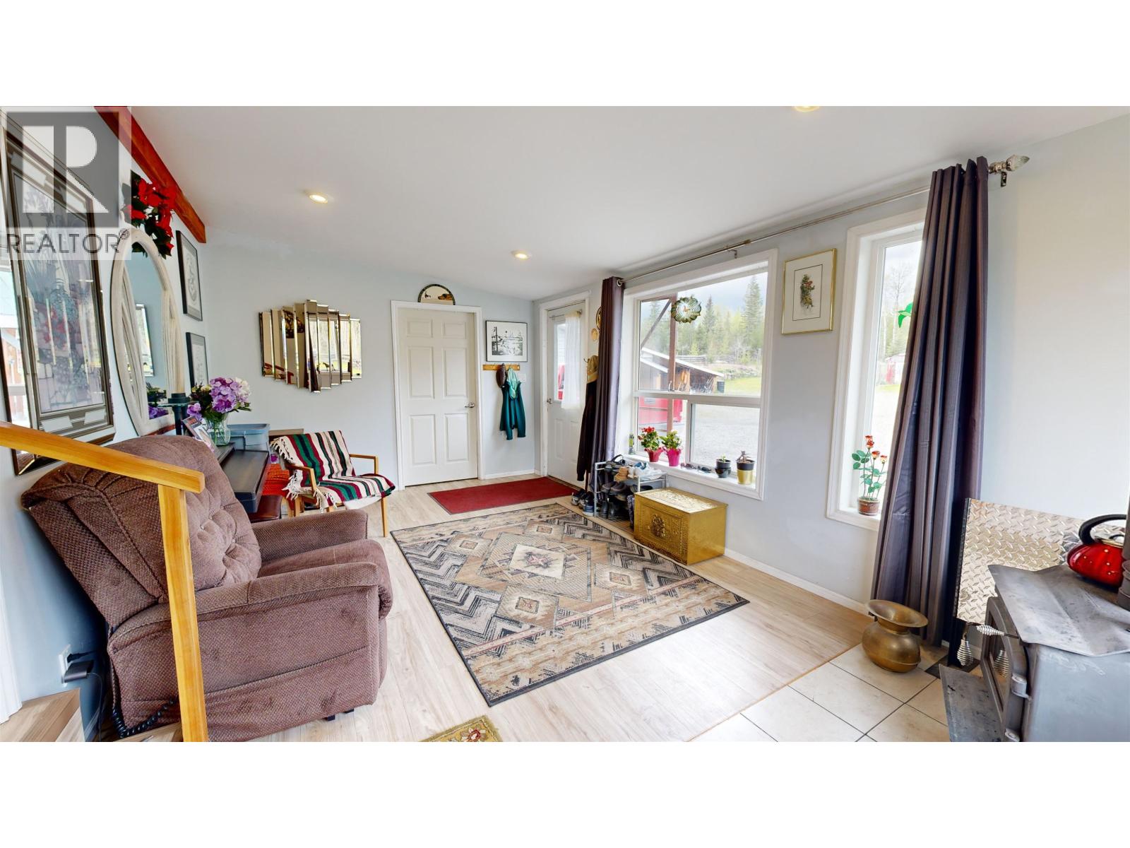 7028 N NETHERLAND ROAD, Lone Butte