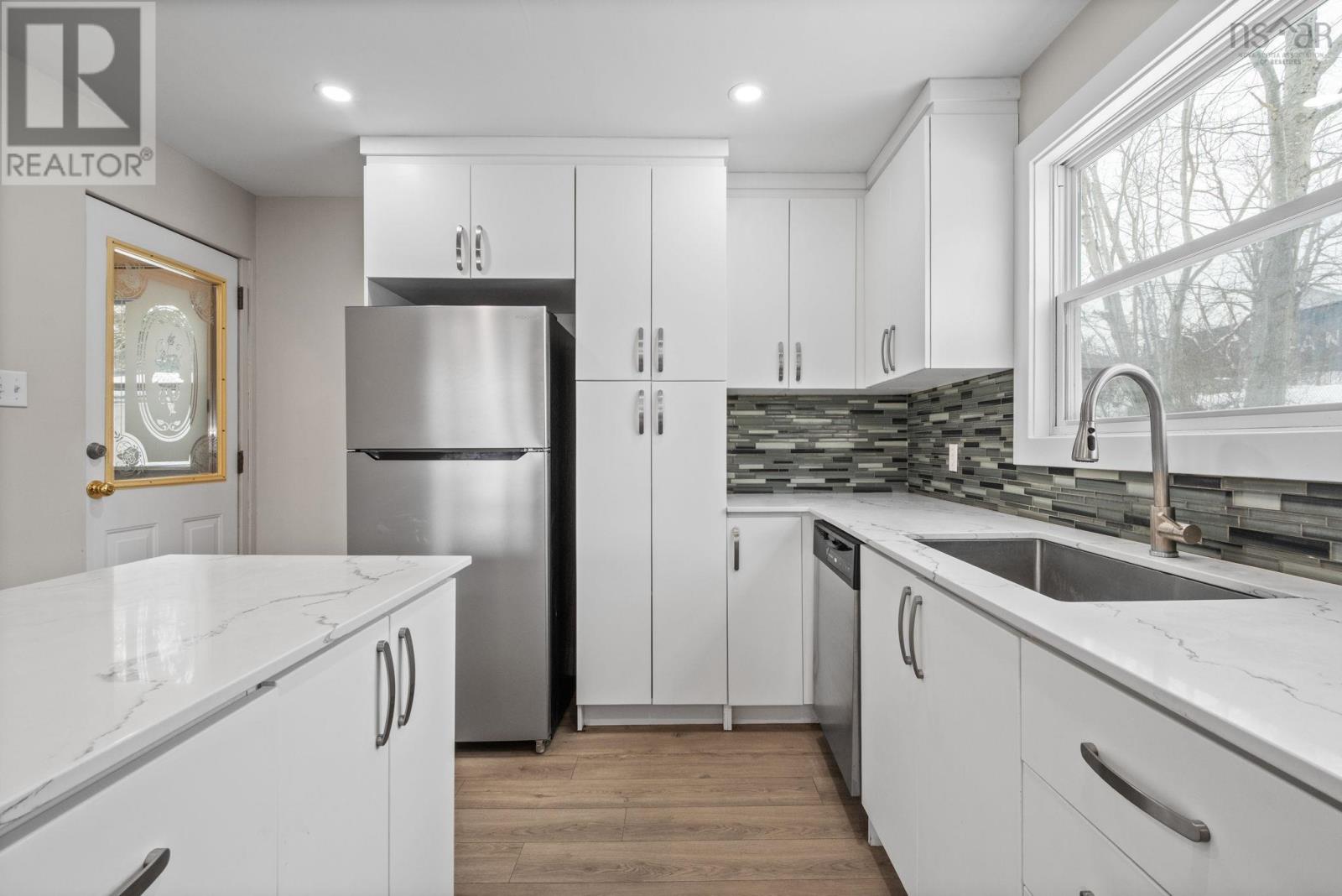 Property 15 of 50 of 15 Saint Michaels Avenue