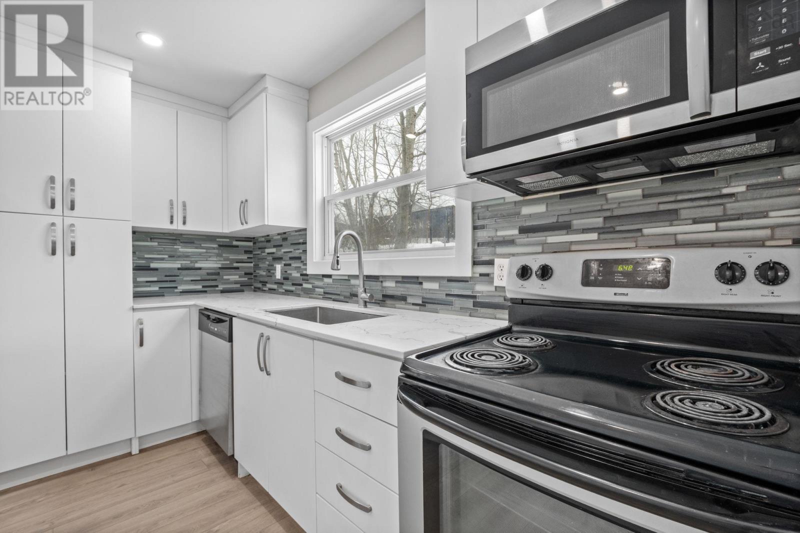 Property 18 of 50 of 15 Saint Michaels Avenue