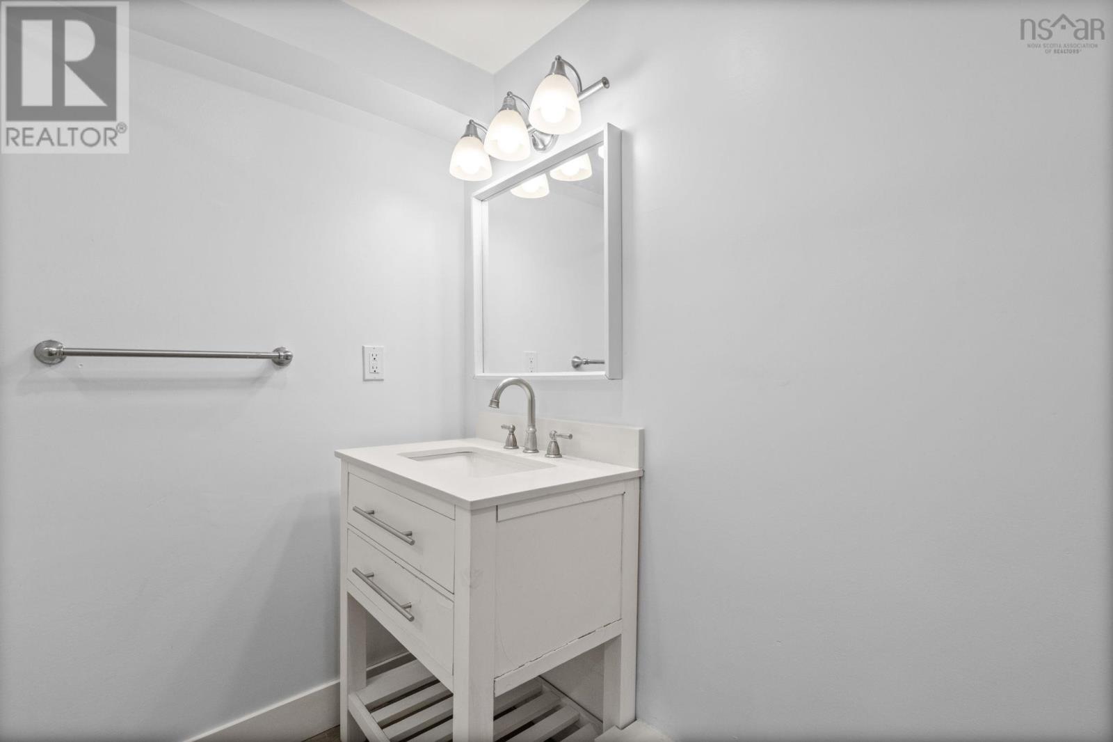 Property 38 of 50 of 15 Saint Michaels Avenue