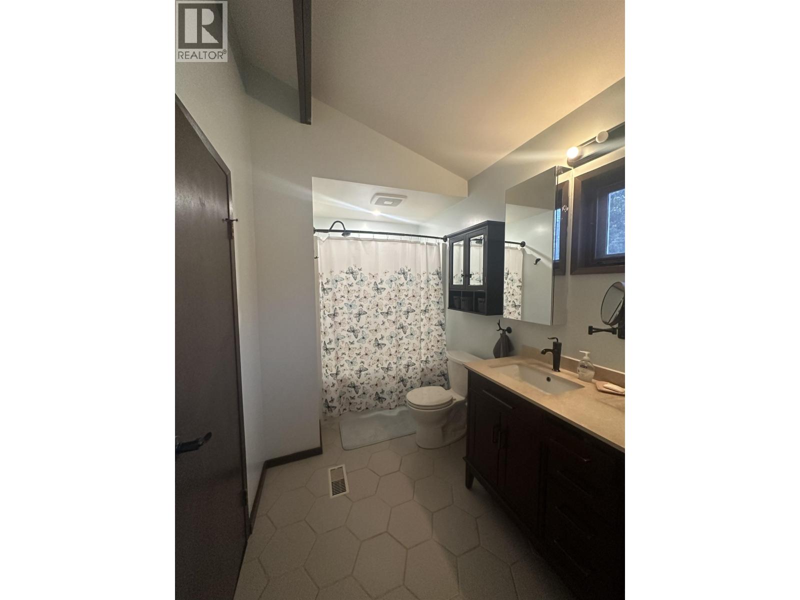 6353 WOLFE ROAD - 11