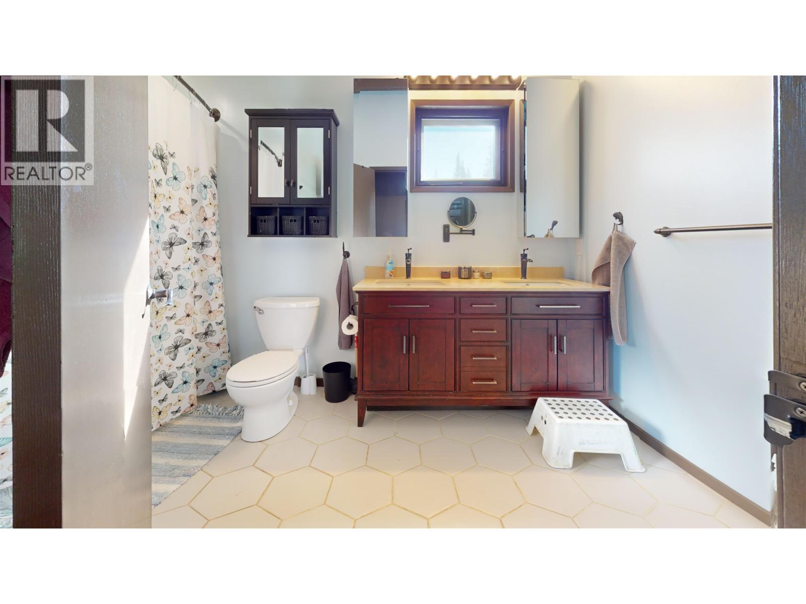 6353 WOLFE ROAD - 10