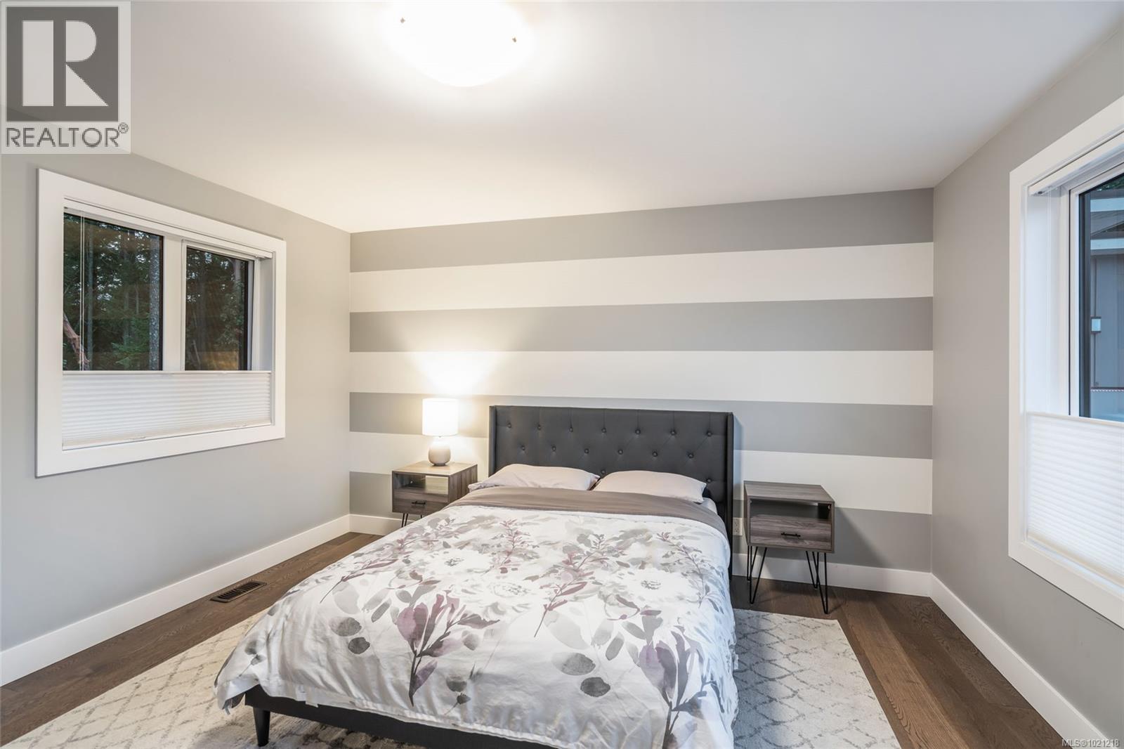 266 CRESTLINE TERR - 31