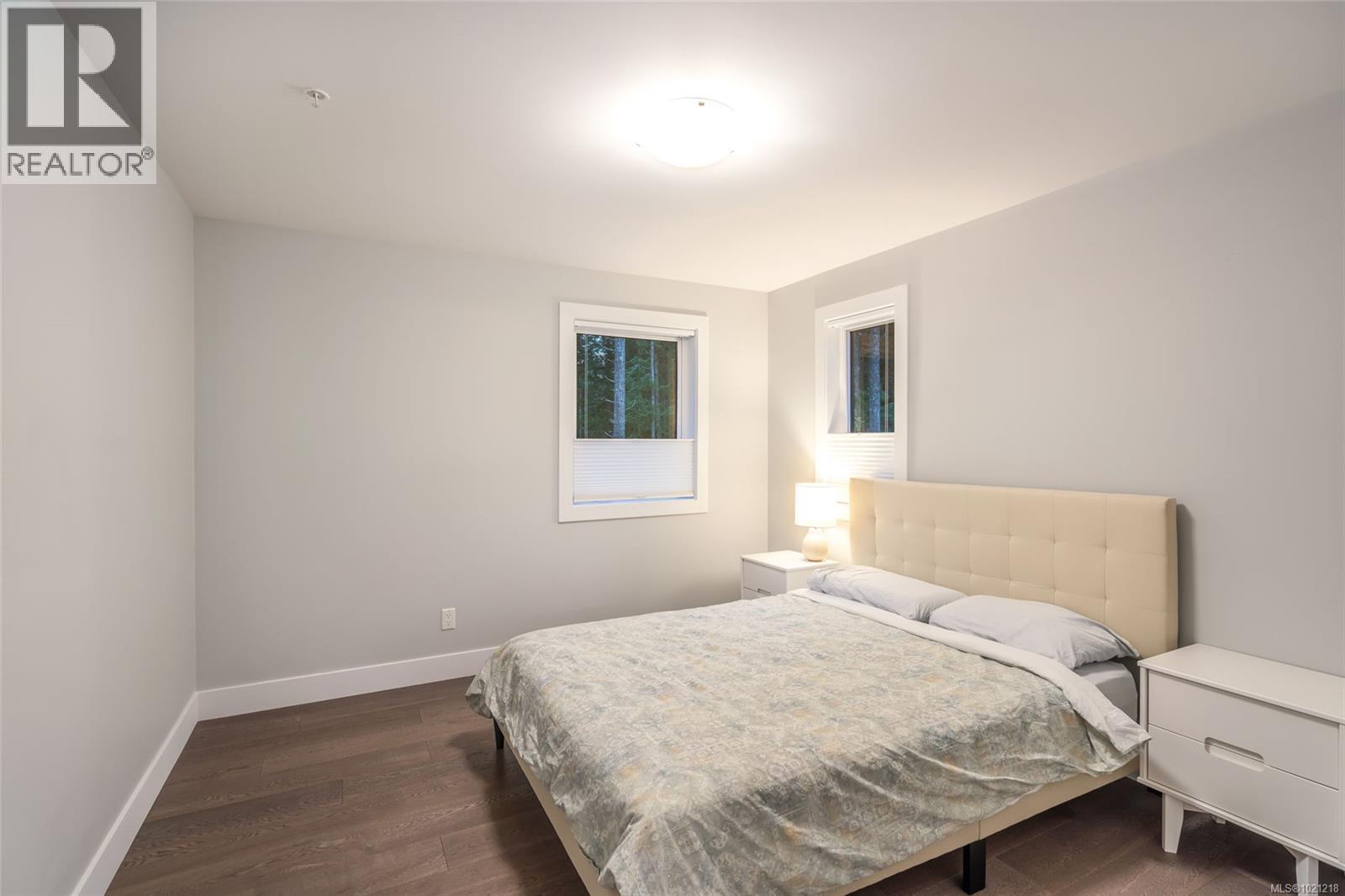 266 CRESTLINE TERR - 29