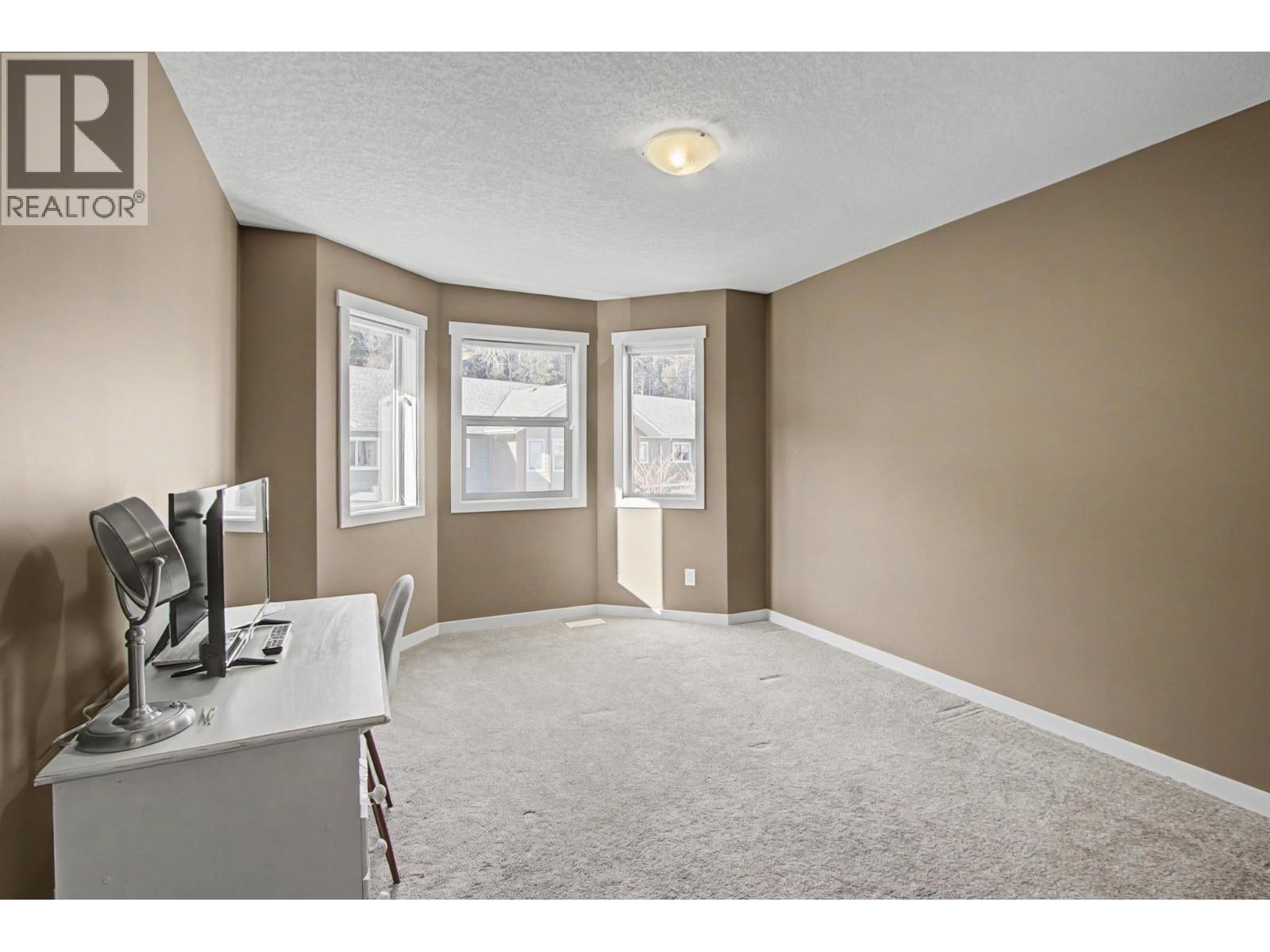 201 7400 CREEKSIDE WAY, Prince George