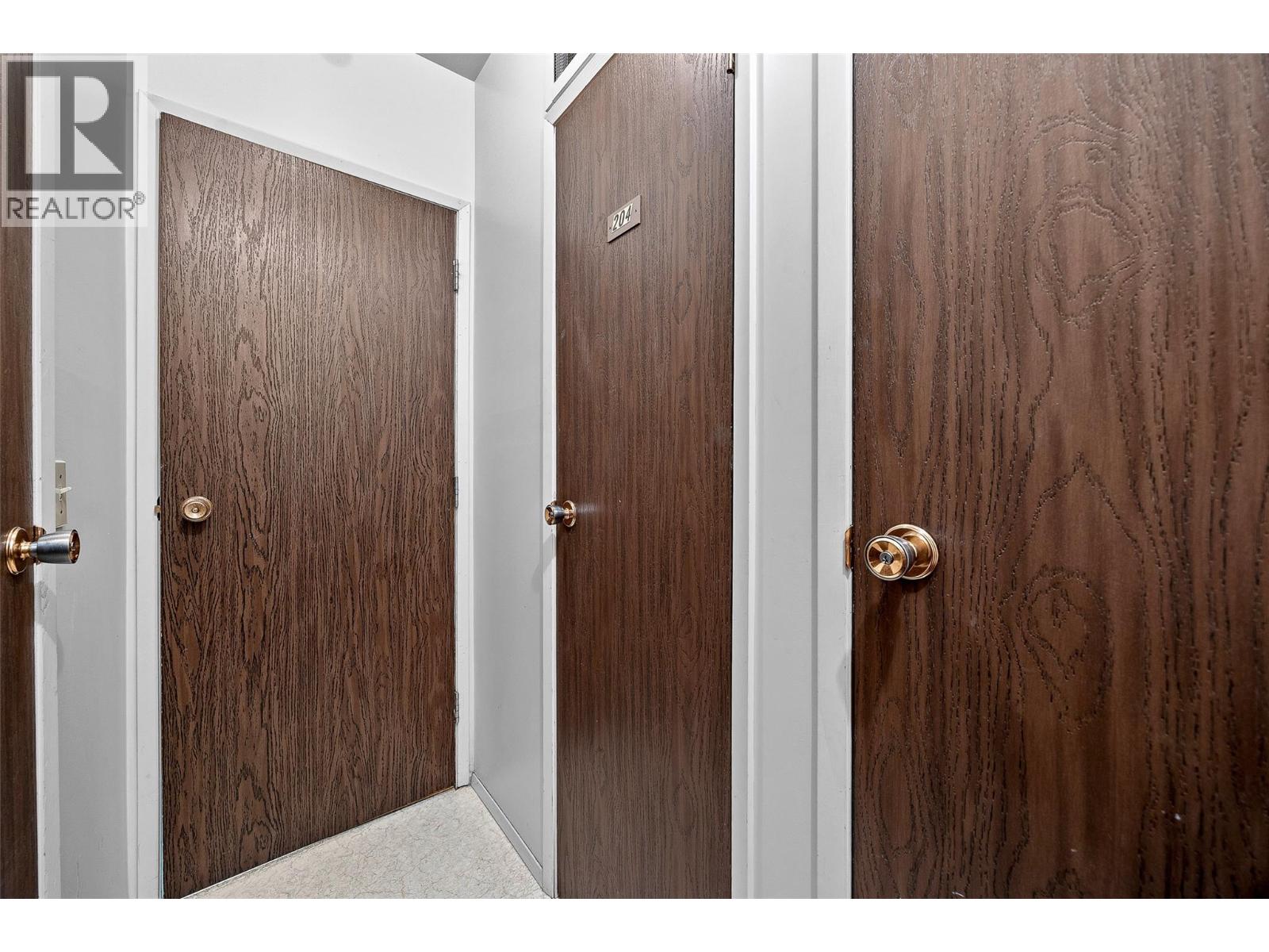 555 Rowcliffe Avenue Unit# 204, Kelowna