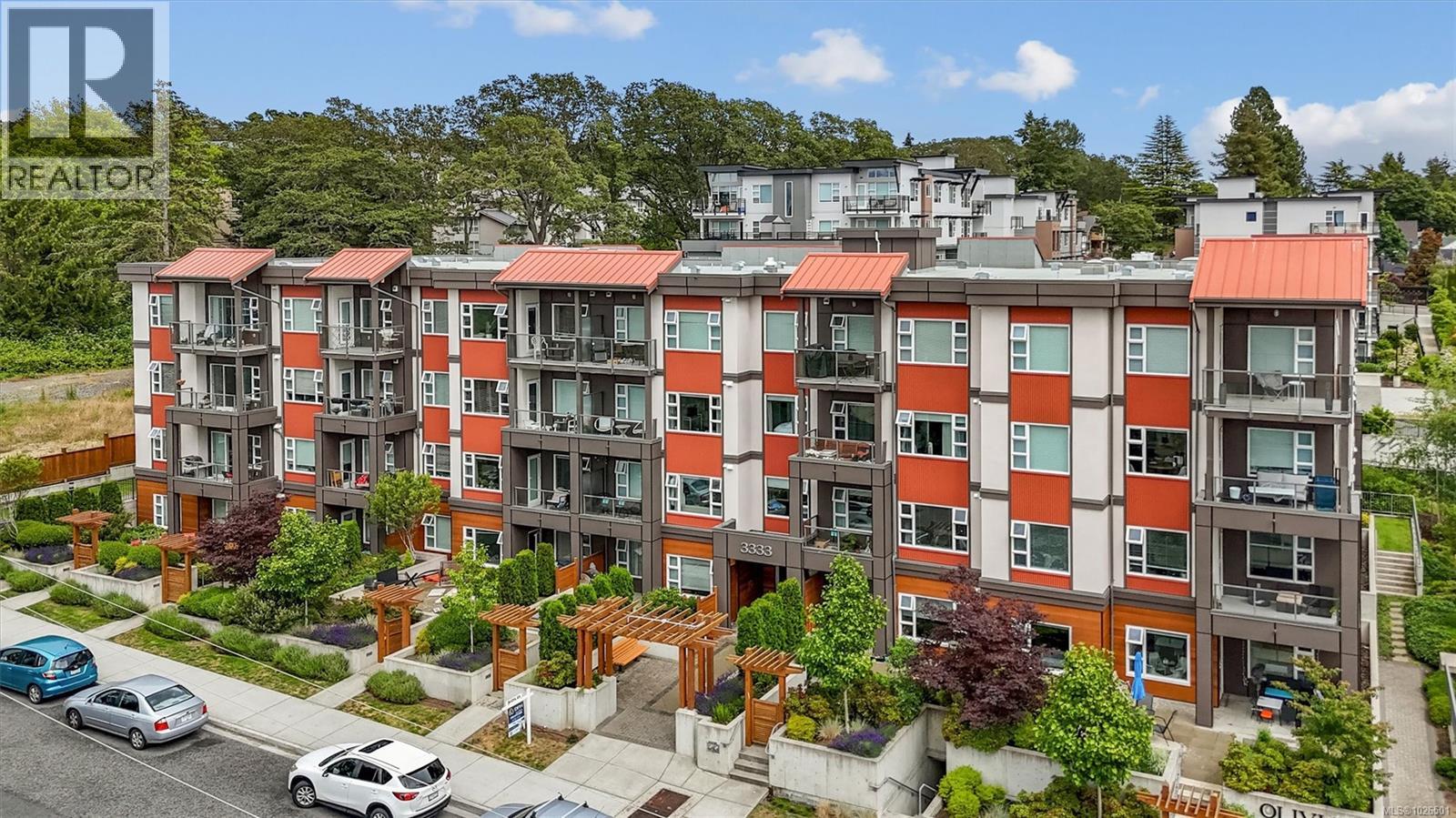 304 3333 Glasgow Ave, Saanich