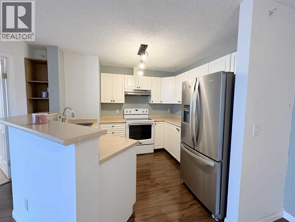 Single Family House for Sale in #  Somervale Court SW Somerset Calgary 